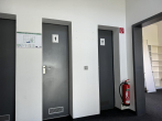 Büro- und Lagerräume im 1. OG in verkehrsgünstiger Lage / Kirchheim b. München - Getrennte WCs